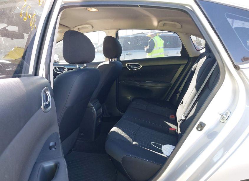 Photo 8 of 2016 Nissan Sentra SV (VIN 3N1AB7AP5GY320761)