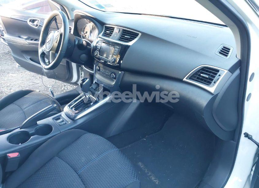 Photo 5 of 2016 Nissan Sentra SR (VIN 3N1AB7AP5GY323059)