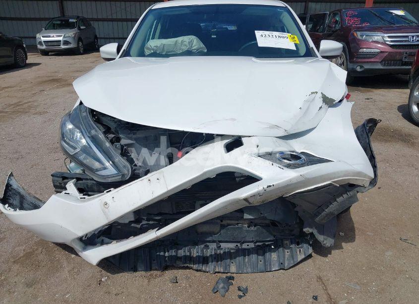 Photo 6 of 2017 Nissan Sentra SV (VIN 3N1AB7AP5HL642735)