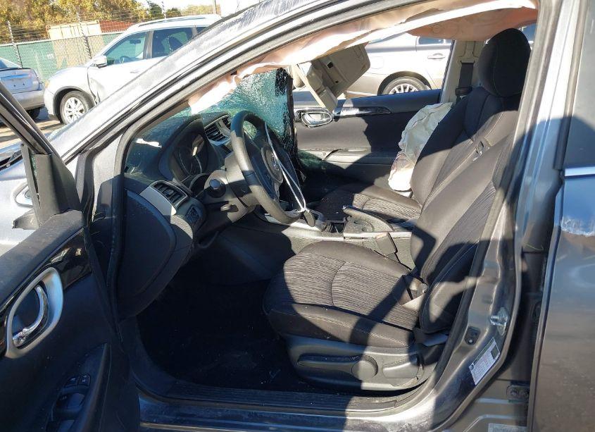 Photo 5 of 2017 Nissan Sentra SV (VIN 3N1AB7AP5HL723329)