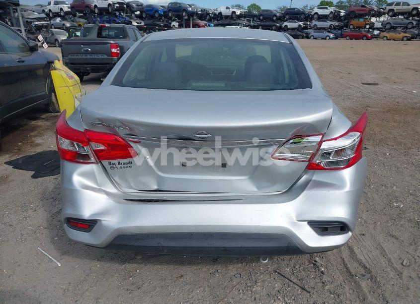 Photo 6 of 2017 Nissan Sentra S (VIN 3N1AB7AP5HY204672)