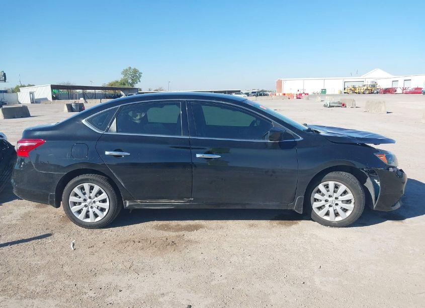 Photo 13 of 2017 Nissan Sentra SV (VIN 3N1AB7AP5HY210858)