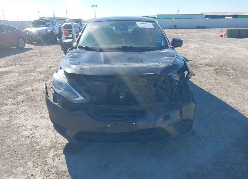 Photo 6 of 2017 Nissan Sentra SV (VIN 3N1AB7AP5HY210858)