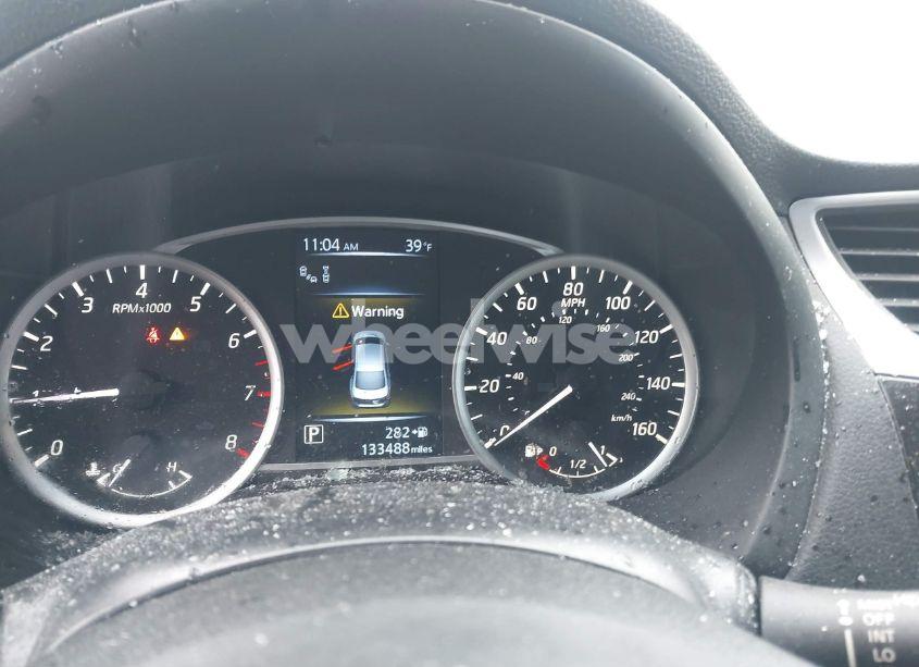 Photo 7 of 2017 Nissan Sentra SL (VIN 3N1AB7AP5HY215381)