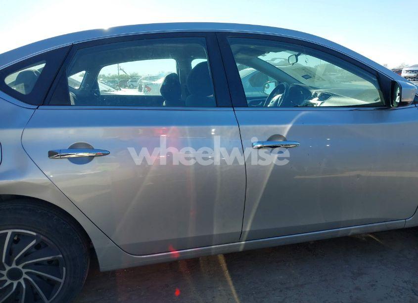 Photo 13 of 2017 Nissan Sentra S (VIN 3N1AB7AP5HY222122)