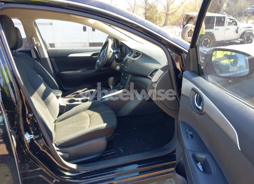 Photo 5 of 2017 Nissan Sentra S (VIN 3N1AB7AP5HY222993)