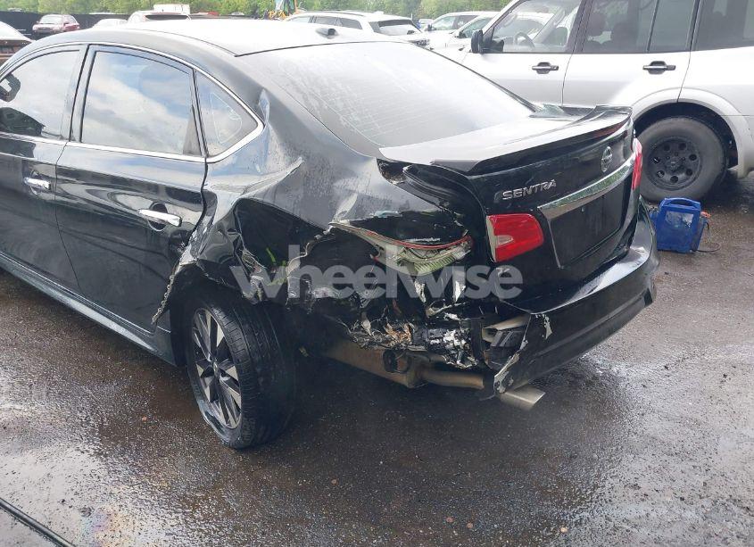 Photo 6 of 2017 Nissan Sentra SR (VIN 3N1AB7AP5HY234514)