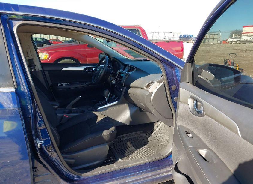 Photo 5 of 2017 Nissan Sentra S (VIN 3N1AB7AP5HY272552)