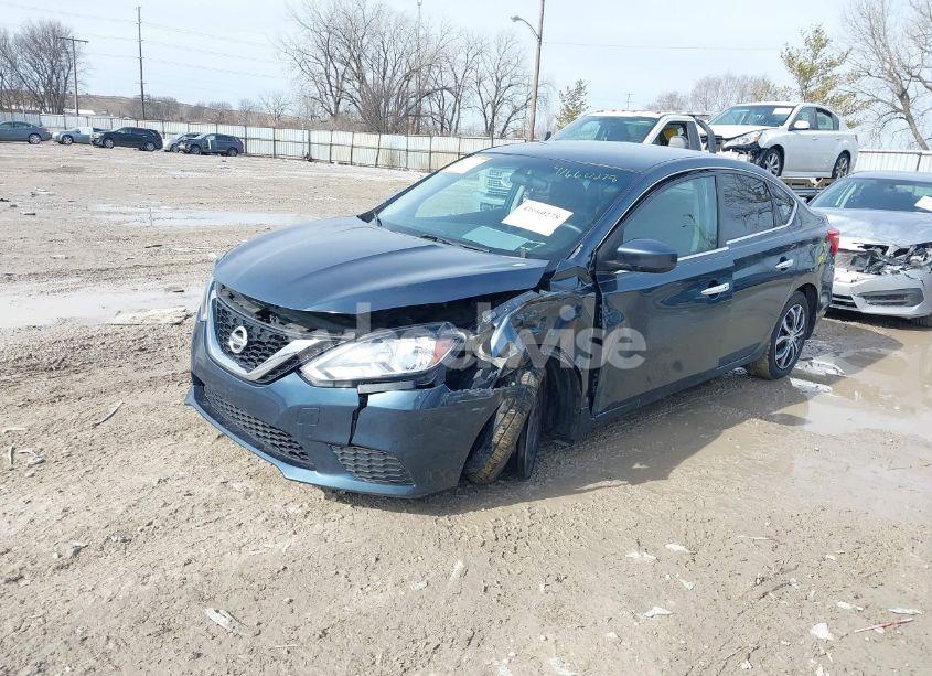 Photo 2 of 2017 Nissan Sentra SV (VIN 3N1AB7AP5HY276164)