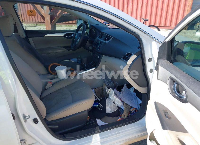 Photo 5 of 2017 Nissan Sentra S (VIN 3N1AB7AP5HY278058)