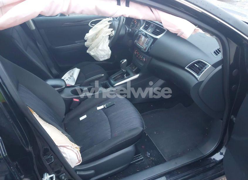 Photo 5 of 2017 Nissan Sentra SV (VIN 3N1AB7AP5HY291571)