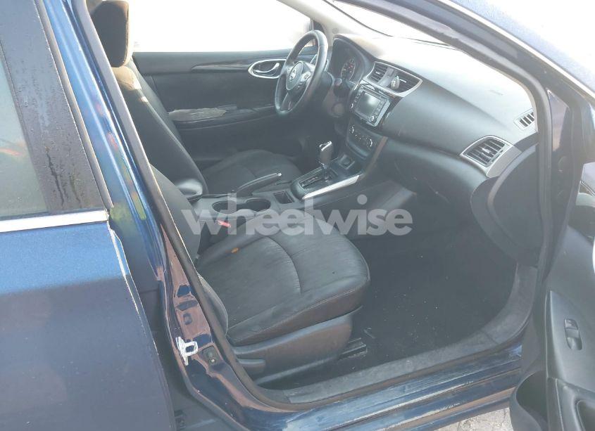 Photo 5 of 2017 Nissan Sentra SV (VIN 3N1AB7AP5HY301774)