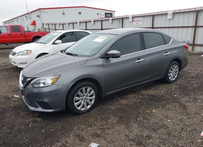 Photo 2 of 2017 Nissan Sentra SV (VIN 3N1AB7AP5HY308949)
