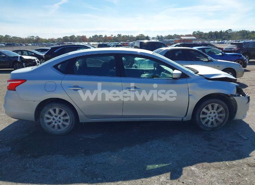 Photo 13 of 2017 Nissan Sentra SV (VIN 3N1AB7AP5HY316727)