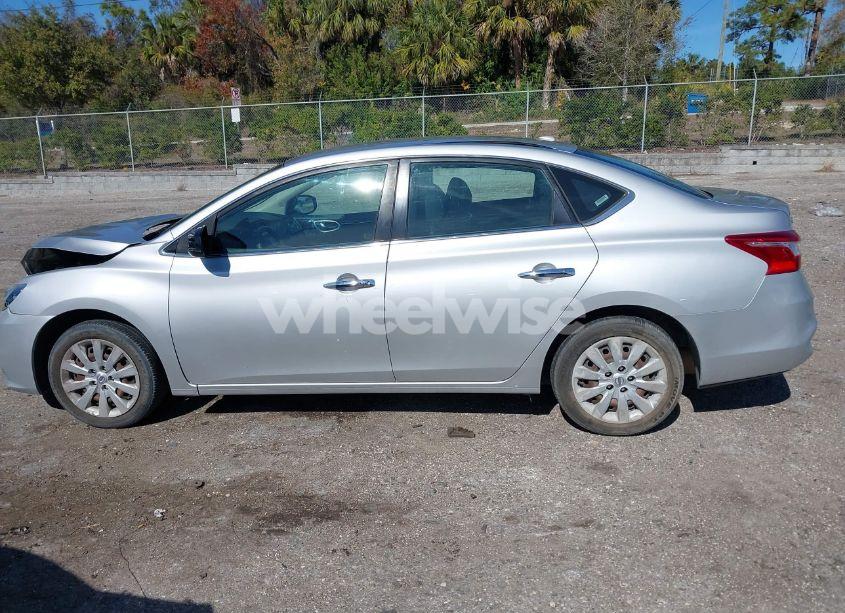 Photo 14 of 2017 Nissan Sentra SV (VIN 3N1AB7AP5HY316727)