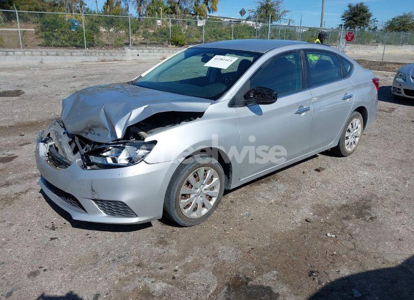 Photo 2 of 2017 Nissan Sentra SV (VIN 3N1AB7AP5HY316727)