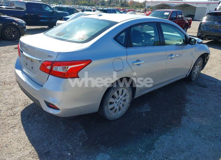 Photo 4 of 2017 Nissan Sentra SV (VIN 3N1AB7AP5HY316727)