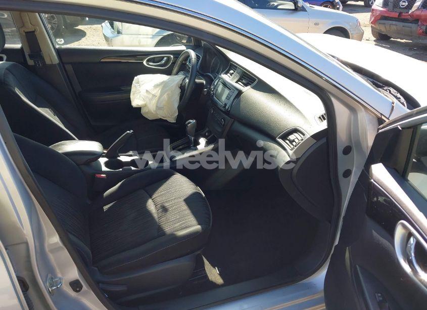 Photo 5 of 2017 Nissan Sentra SV (VIN 3N1AB7AP5HY316727)