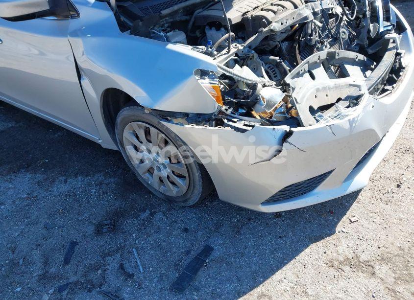 Photo 6 of 2017 Nissan Sentra SV (VIN 3N1AB7AP5HY316727)