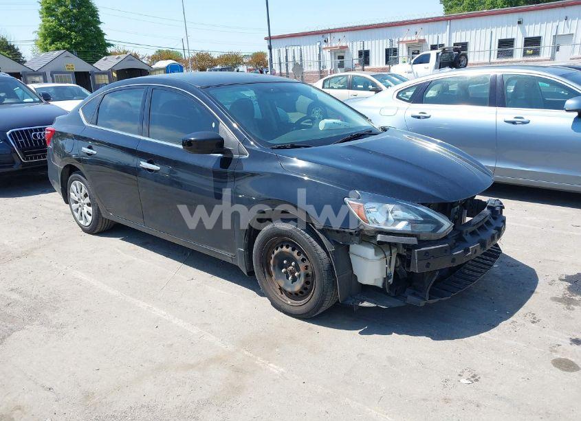 2017 Nissan Sentra S (VIN 3N1AB7AP5HY317327) main photo