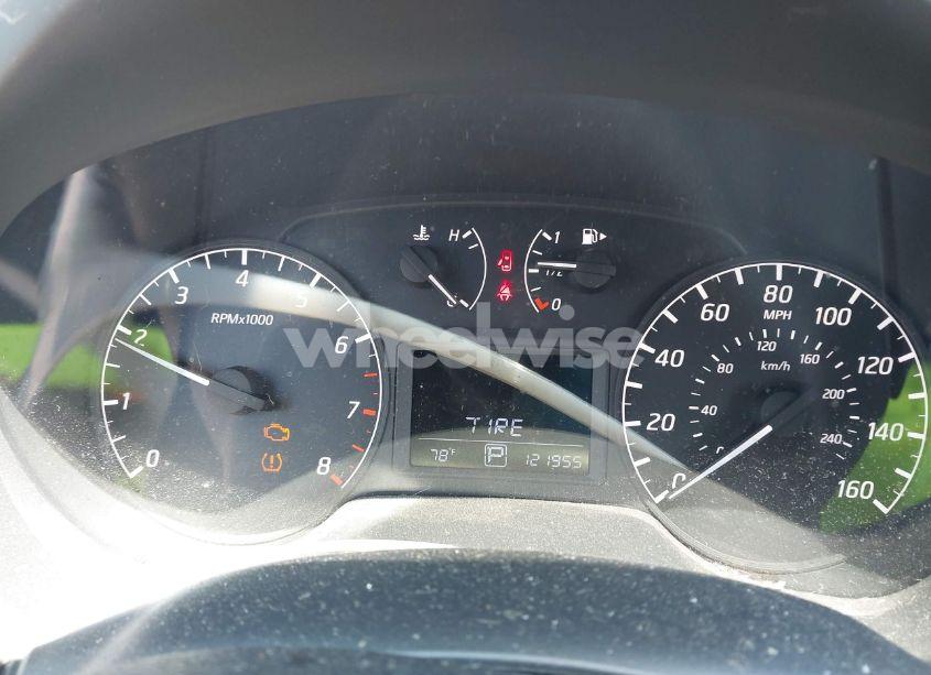 Photo 7 of 2017 Nissan Sentra S (VIN 3N1AB7AP5HY317327)