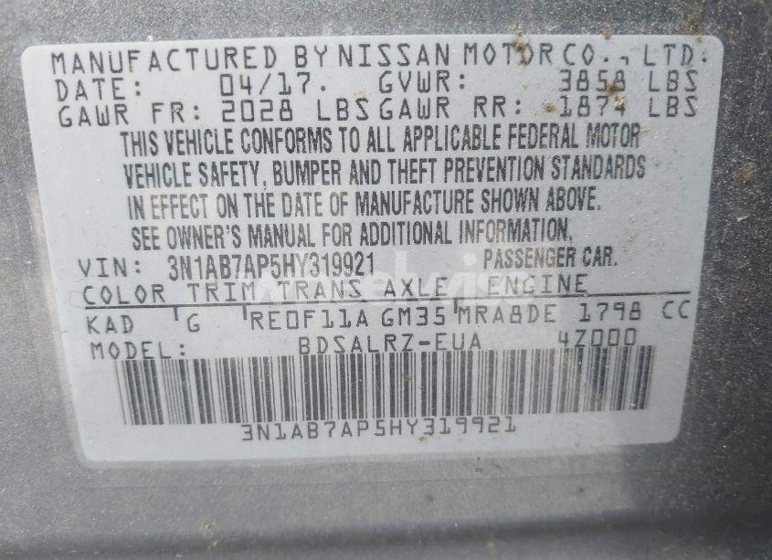 Photo 9 of 2017 Nissan Sentra SR (VIN 3N1AB7AP5HY319921)