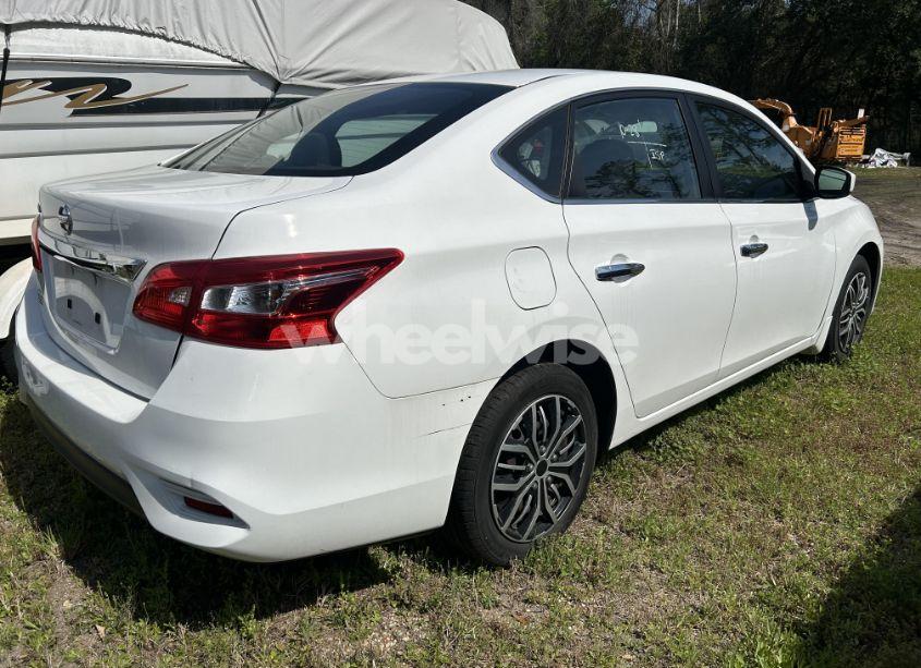 Photo 4 of 2017 Nissan Sentra S (VIN 3N1AB7AP5HY323628)