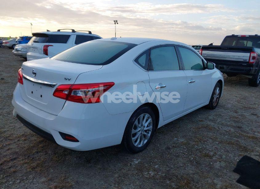 Photo 4 of 2017 Nissan Sentra SV (VIN 3N1AB7AP5HY329669)