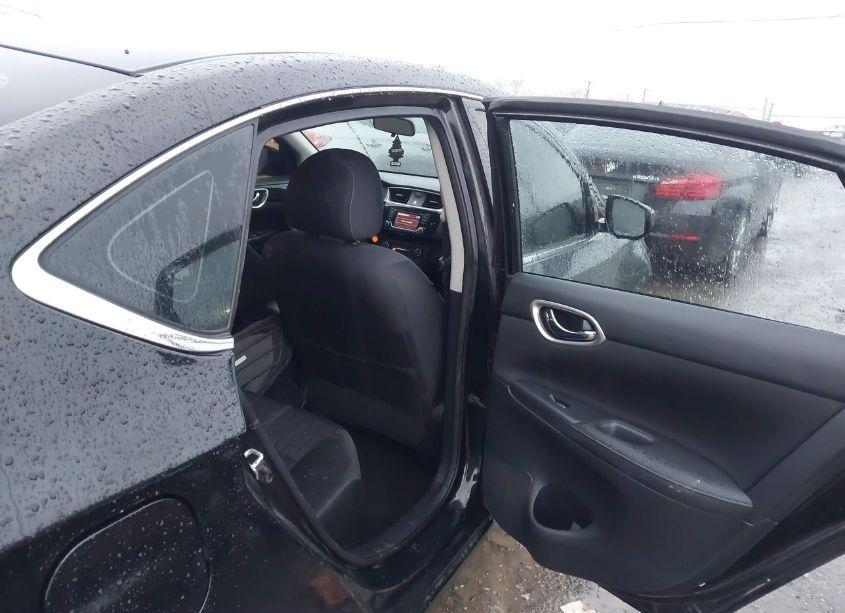 Photo 8 of 2017 Nissan Sentra SV (VIN 3N1AB7AP5HY342437)