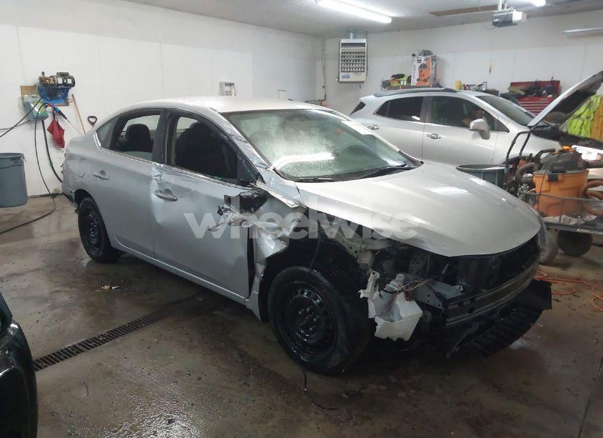 2017 Nissan Sentra S (VIN 3N1AB7AP5HY363420) main photo