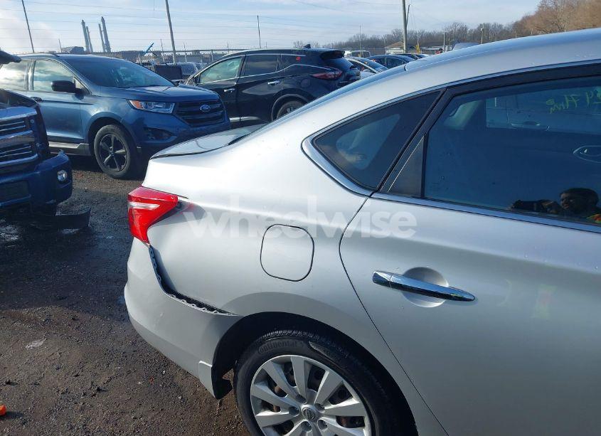 Photo 17 of 2017 Nissan Sentra SV (VIN 3N1AB7AP5HY363997)