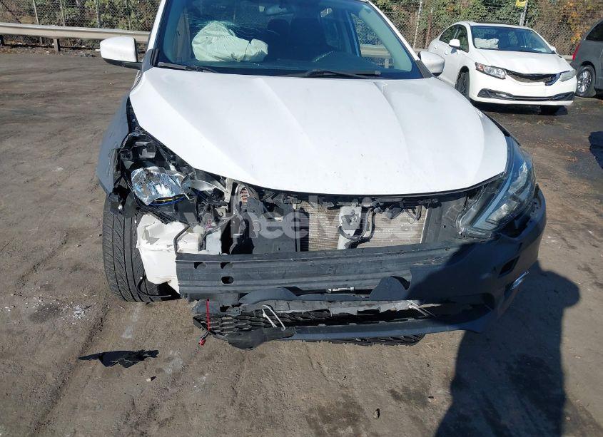 Photo 6 of 2017 Nissan Sentra SV (VIN 3N1AB7AP5HY365071)