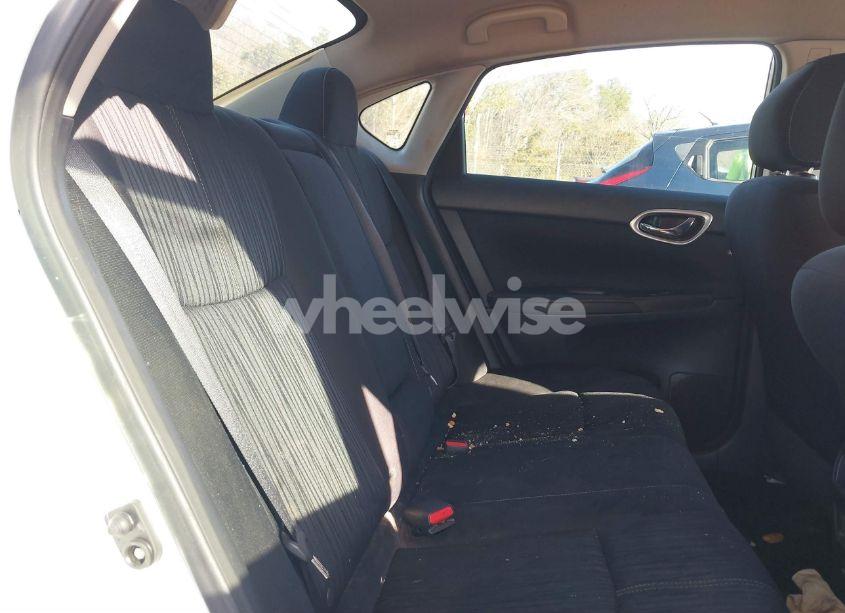 Photo 8 of 2017 Nissan Sentra SV (VIN 3N1AB7AP5HY365071)