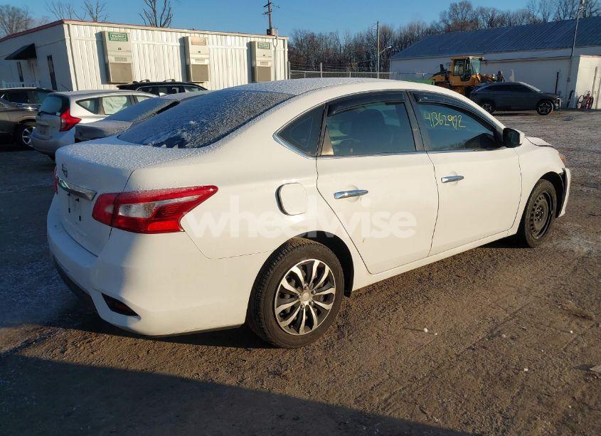 Photo 4 of 2017 Nissan Sentra S (VIN 3N1AB7AP5HY366043)