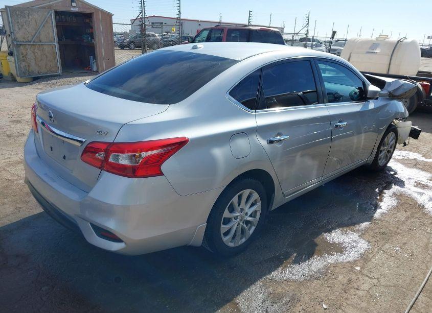 Photo 4 of 2017 Nissan Sentra SV (VIN 3N1AB7AP5HY372795)