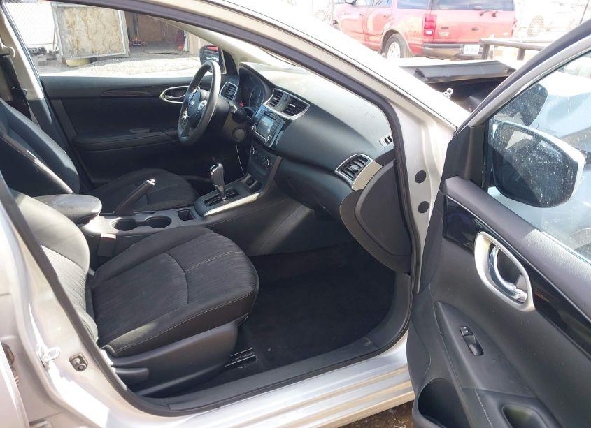 Photo 5 of 2017 Nissan Sentra SV (VIN 3N1AB7AP5HY372795)