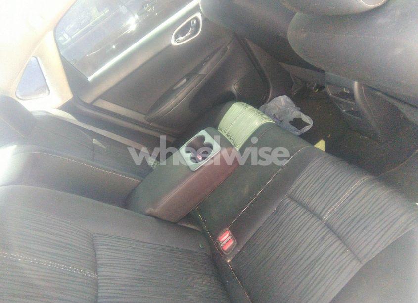 Photo 8 of 2017 Nissan Sentra SV (VIN 3N1AB7AP5HY375535)