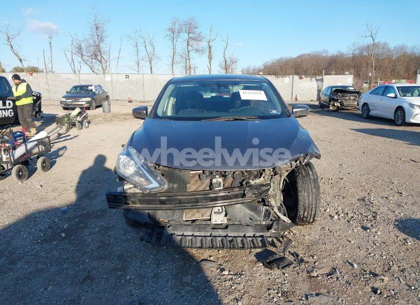 Photo 12 of 2017 Nissan Sentra SV (VIN 3N1AB7AP5HY376443)