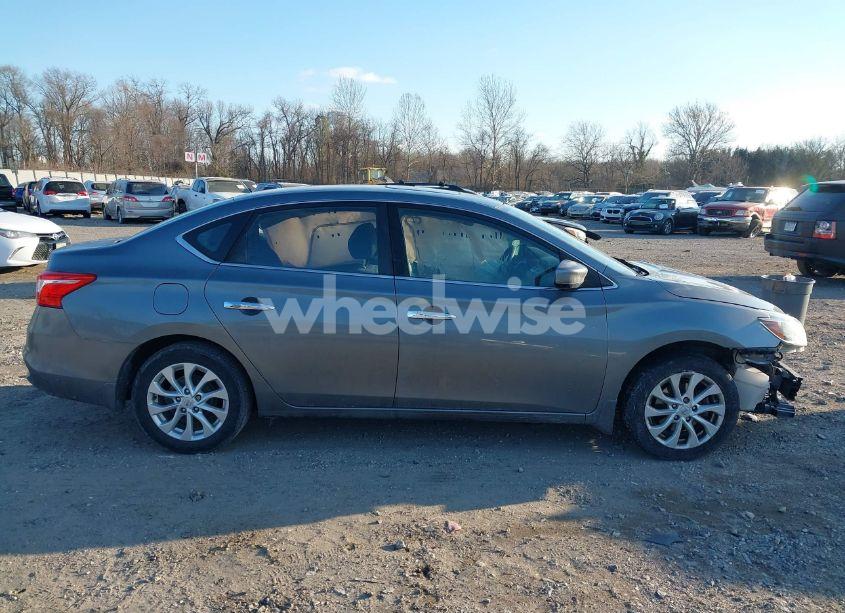 Photo 13 of 2017 Nissan Sentra SV (VIN 3N1AB7AP5HY376443)