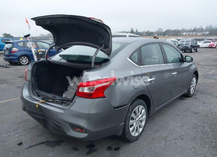 Photo 4 of 2017 Nissan Sentra S (VIN 3N1AB7AP5HY382436)