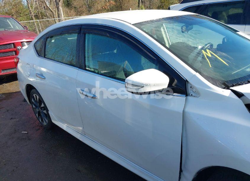 Photo 12 of 2017 Nissan Sentra SR (VIN 3N1AB7AP5HY402068)