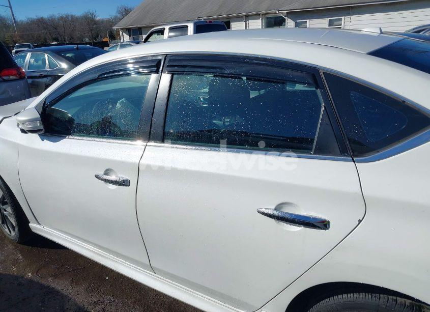 Photo 13 of 2017 Nissan Sentra SR (VIN 3N1AB7AP5HY402068)