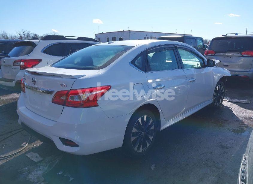 Photo 4 of 2017 Nissan Sentra SR (VIN 3N1AB7AP5HY402068)