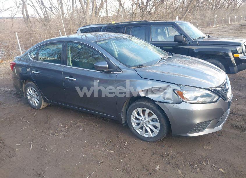 2018 Nissan Sentra SV (VIN 3N1AB7AP5JL624354) main photo