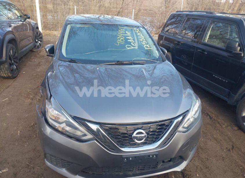 Photo 12 of 2018 Nissan Sentra SV (VIN 3N1AB7AP5JL624354)