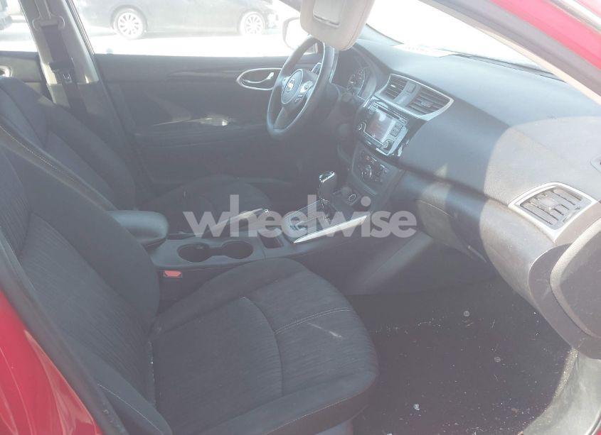 Photo 5 of 2018 Nissan Sentra SV (VIN 3N1AB7AP5JL636844)