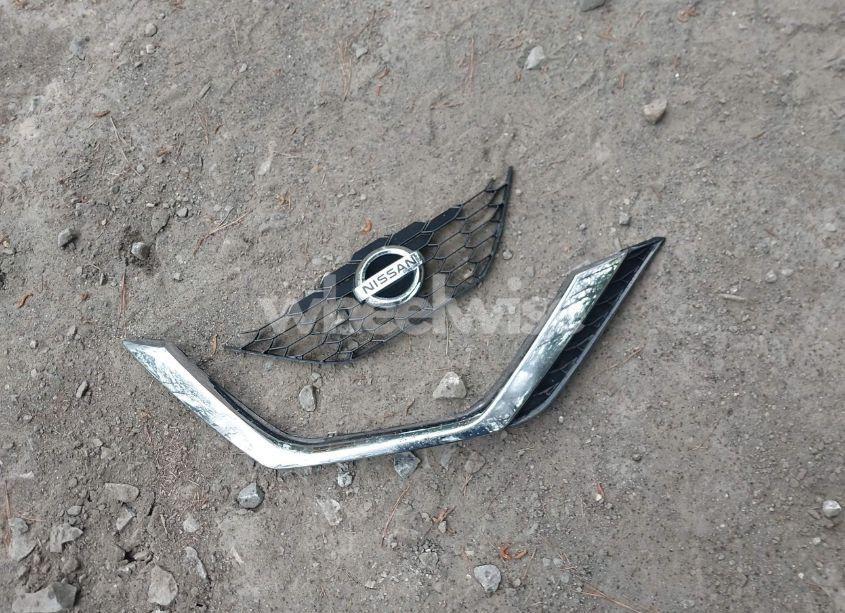 Photo 11 of 2018 Nissan Sentra SV (VIN 3N1AB7AP5JL638593)