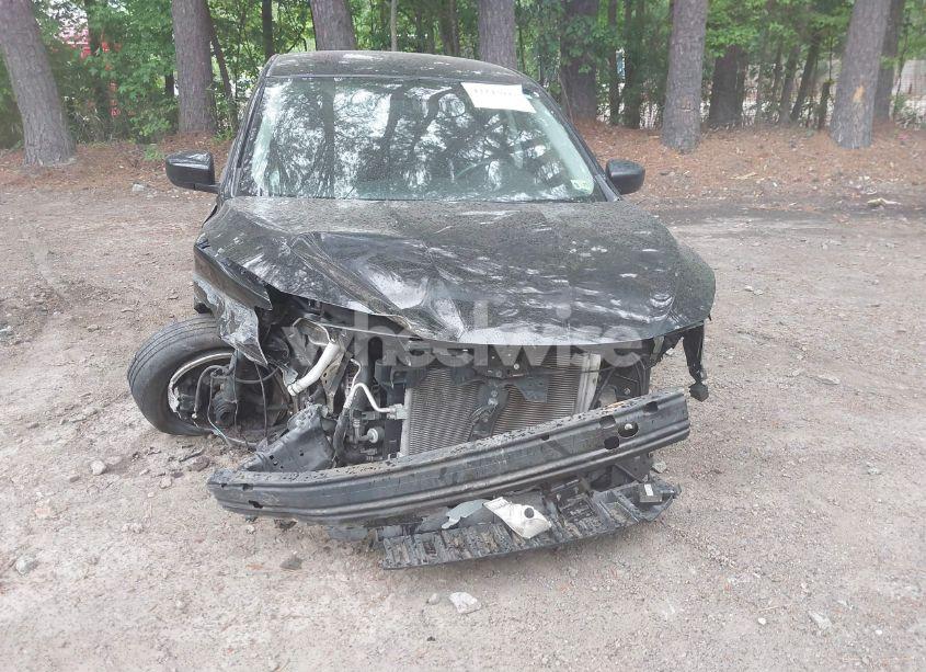 Photo 6 of 2018 Nissan Sentra SV (VIN 3N1AB7AP5JL638593)