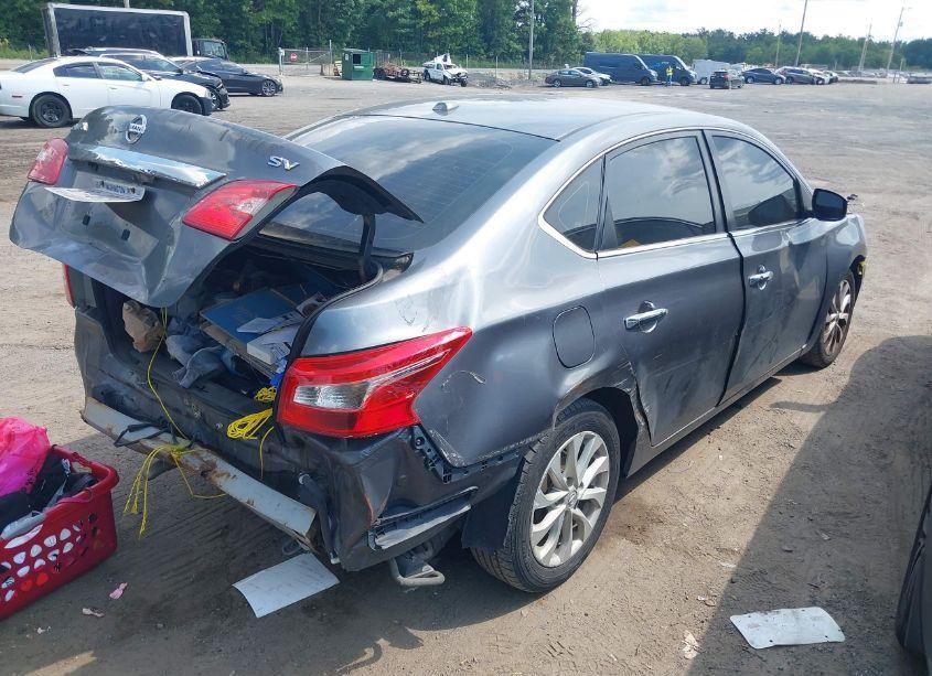 Photo 4 of 2018 Nissan Sentra SV (VIN 3N1AB7AP5JL650968)