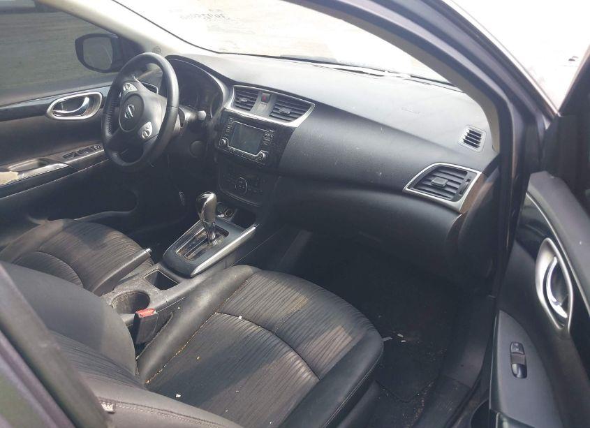 Photo 5 of 2018 Nissan Sentra SV (VIN 3N1AB7AP5JL650968)